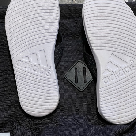 ADIDAS Bundled 3 Items( Backpack , Flips & Mini Bag - Picture 5 of 6